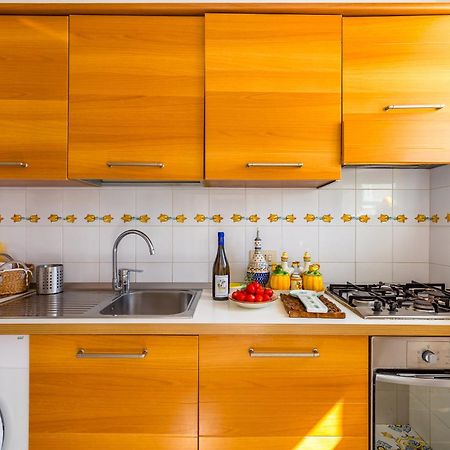 Capri Turquoise By Napoliapartments Luaran gambar